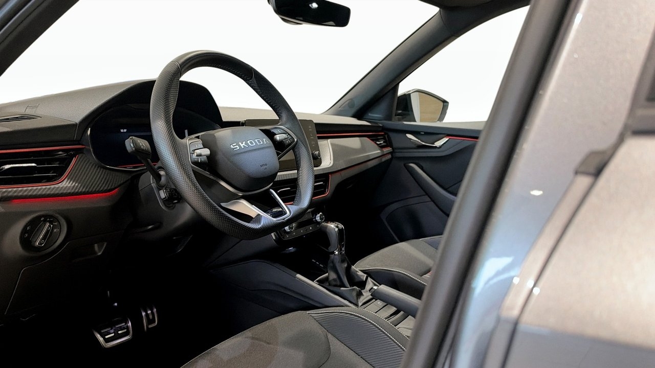 Skoda Kamiq 1.0 TSI Monte Carlo 2026, bild 7/10