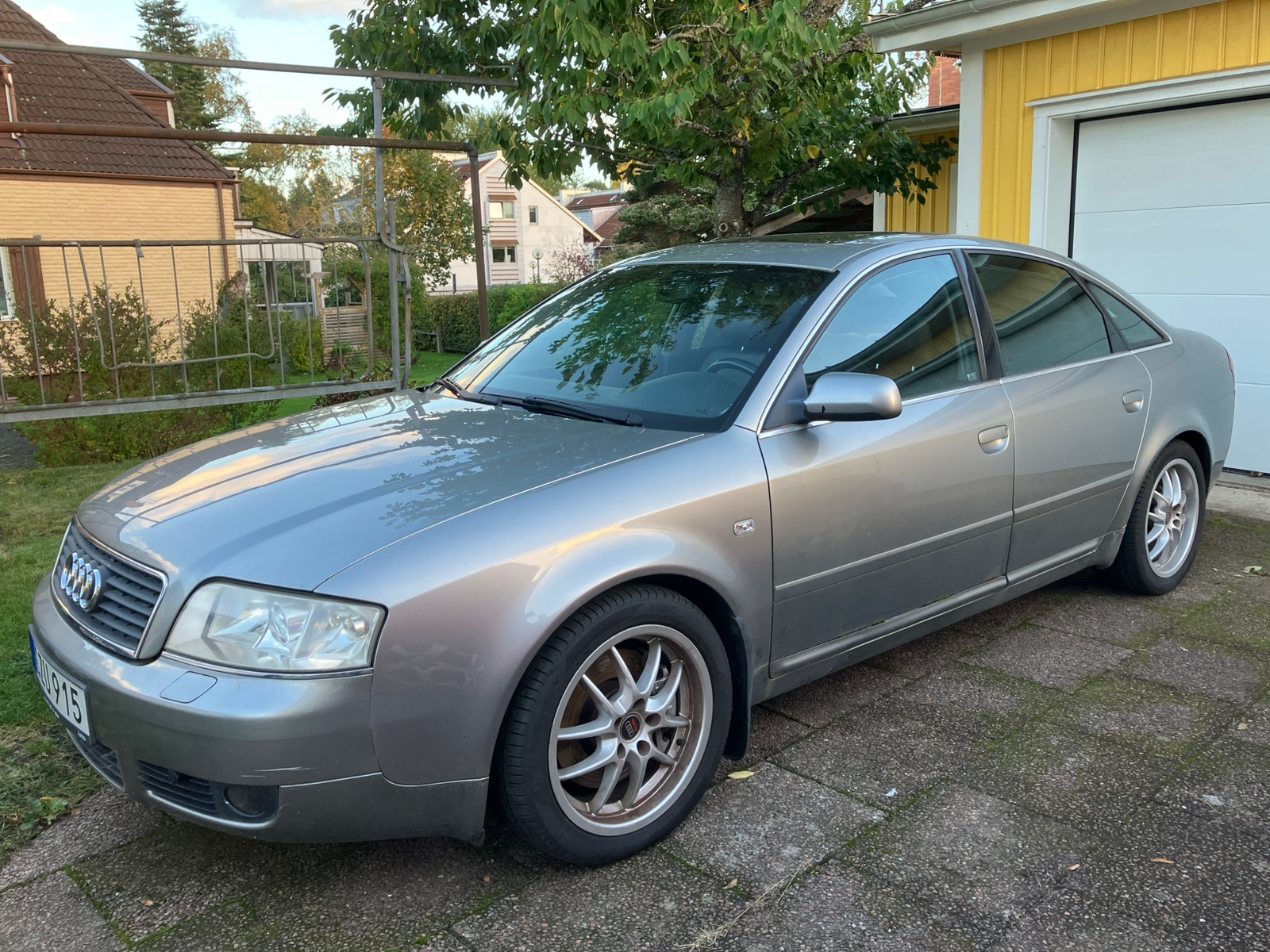 Audi A6 Sedan 3.0 V6 Multitronic 2002, bild 3/9