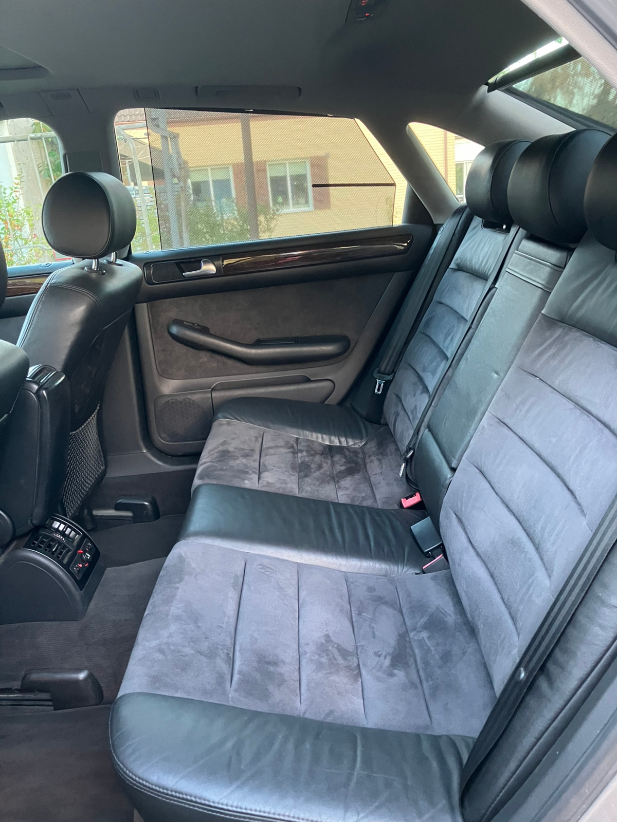 Audi A6 Sedan 3.0 V6 Multitronic 2002, bild 5/9
