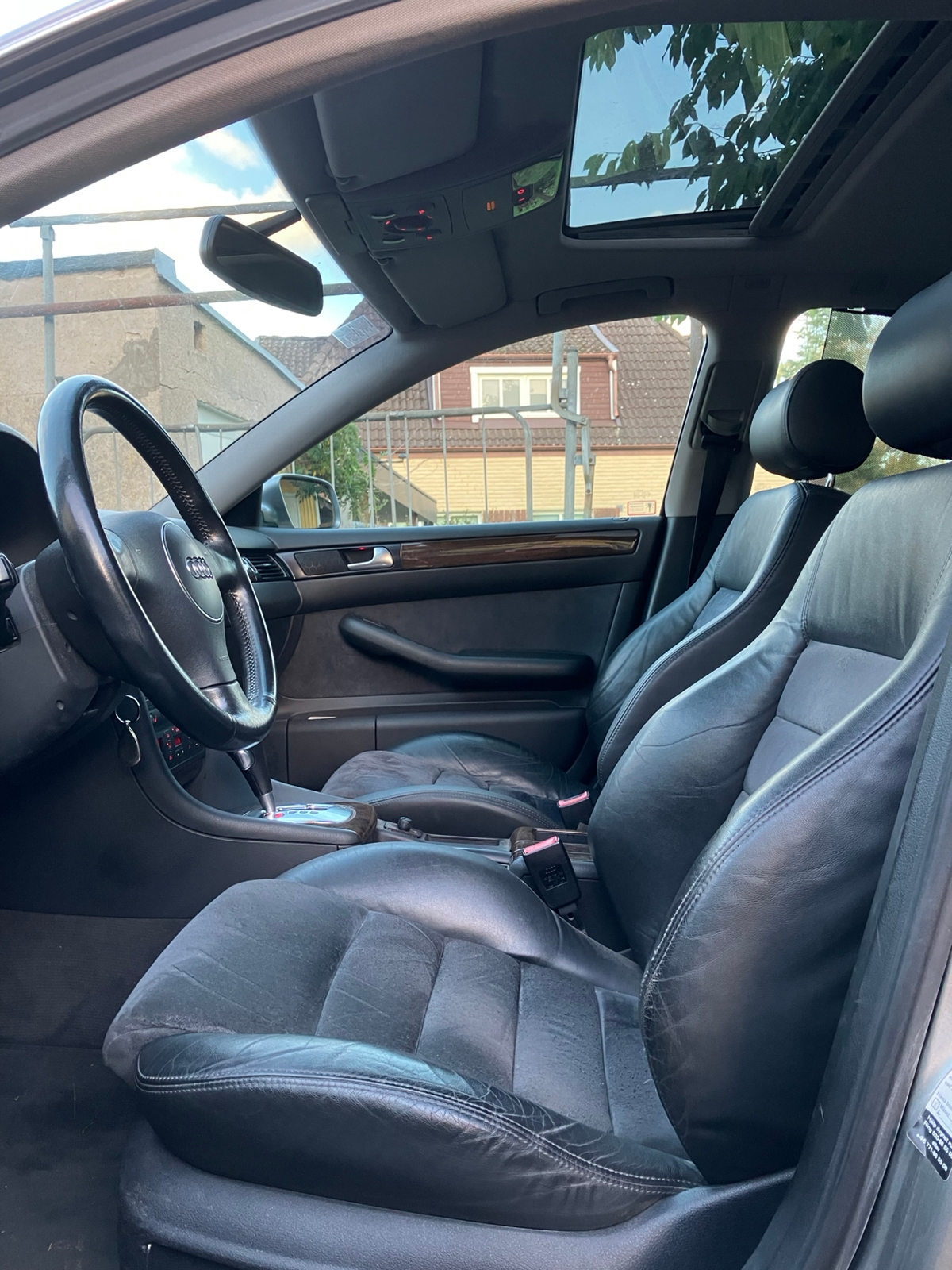 Audi A6 Sedan 3.0 V6 Multitronic 2002, bild 7/9