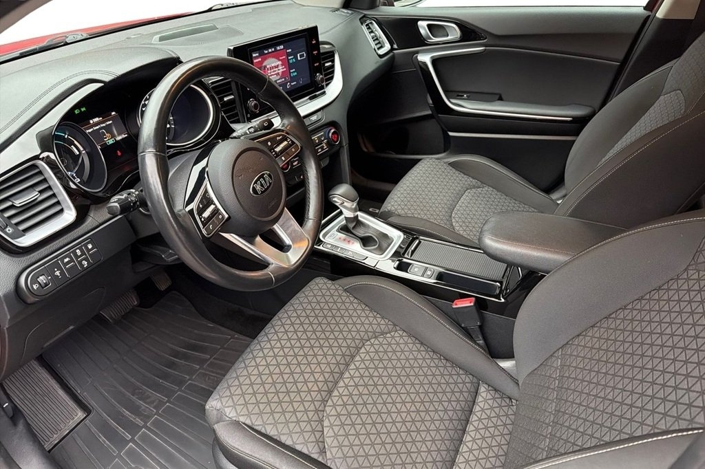 Kia Ceed 1.6 GDI Advance 2020, bild 6/10