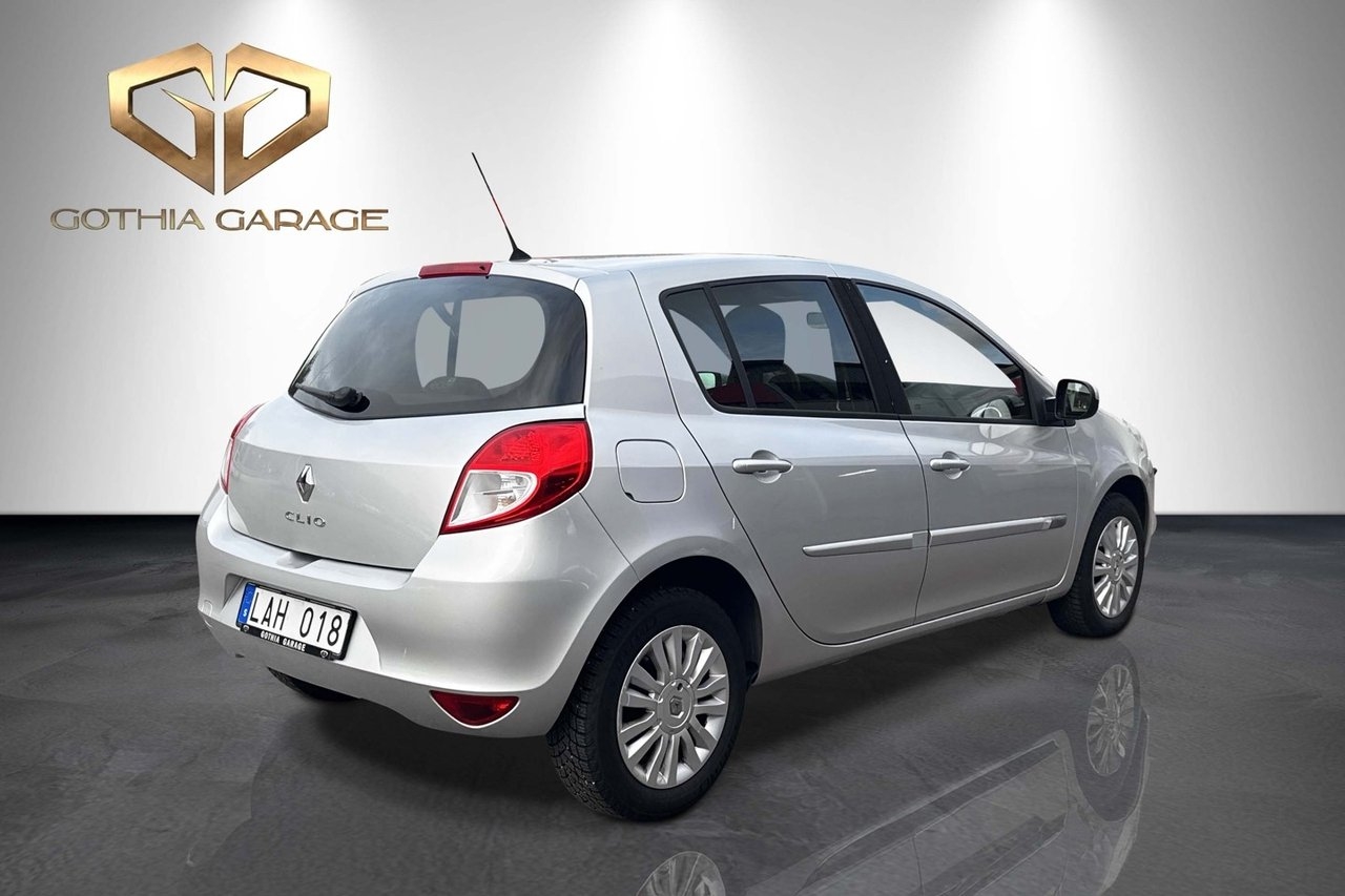Renault Clio TCe 100 2010, kuva 3/10