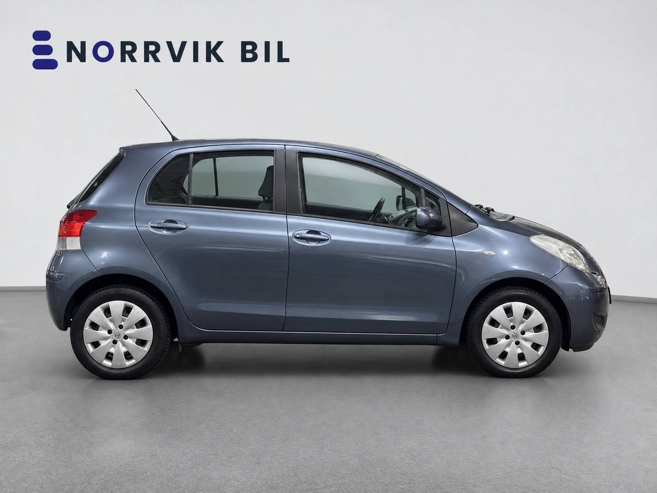 Toyota Yaris 1.33 2009, bild 3/10