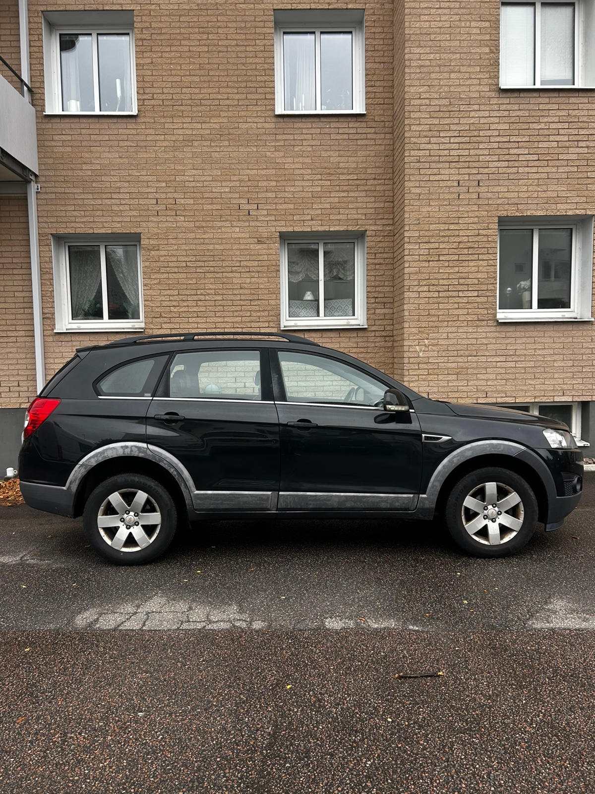 Chevrolet Captiva 2011, bild 2/8