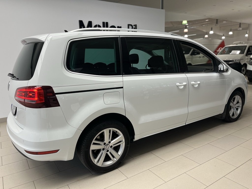 Volkswagen Sharan 2.0 TDI 150 DSG 7-sits 2020, bild 5/19