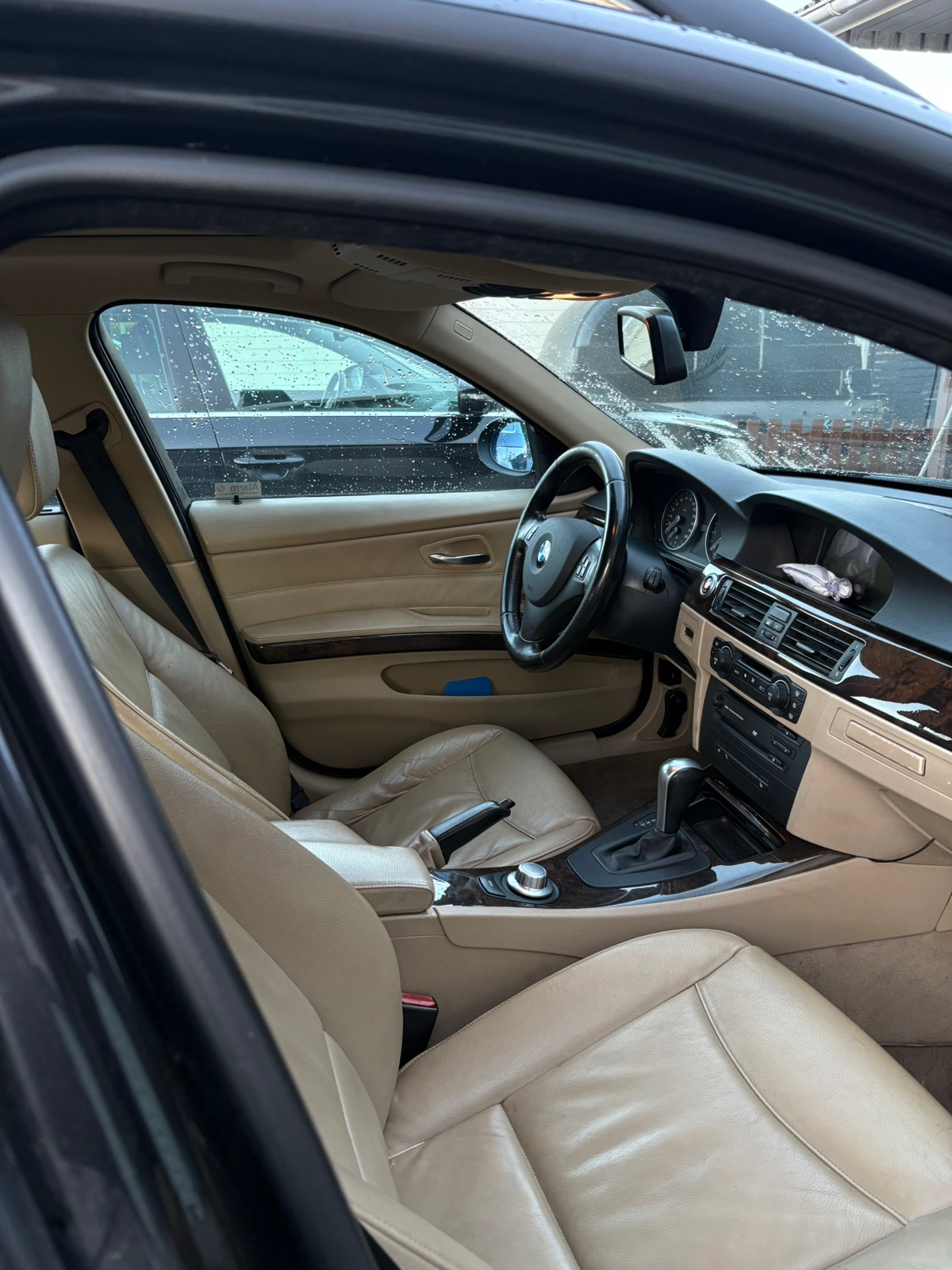 BMW 320i 2007, bild 3/6