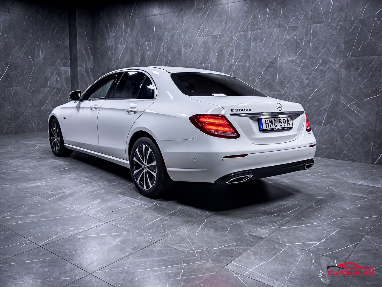 Mercedes-Benz E 2020, bild 5/10