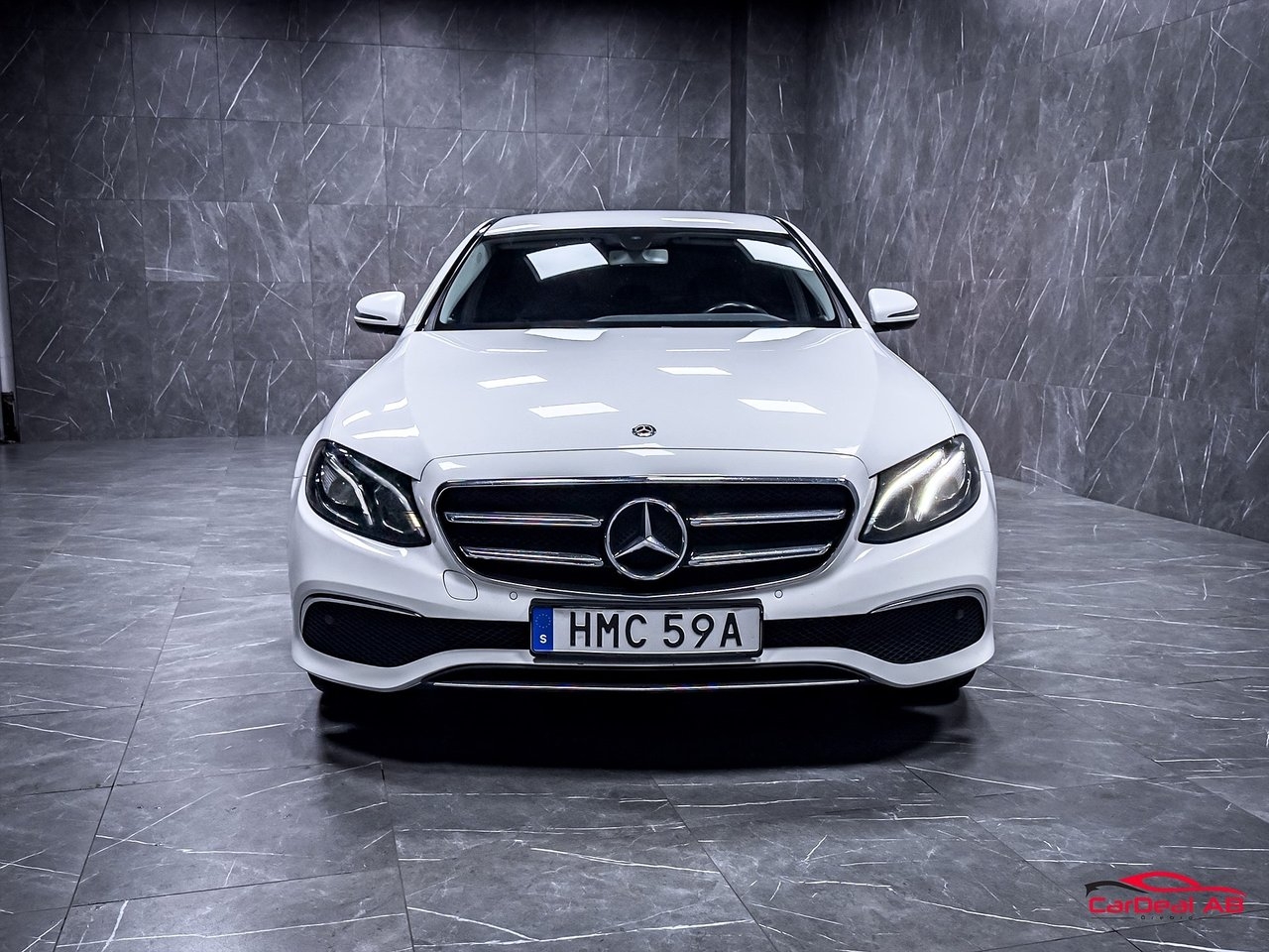 Mercedes-Benz E 2020, bild 2/10