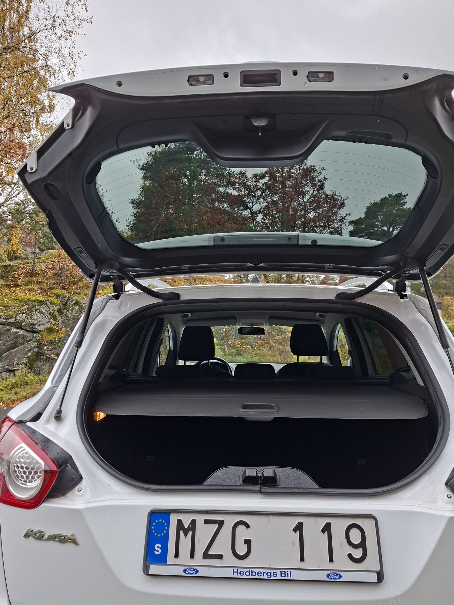 Ford Kuga 2.0 TDCi Manuell 2013, bild 5/10
