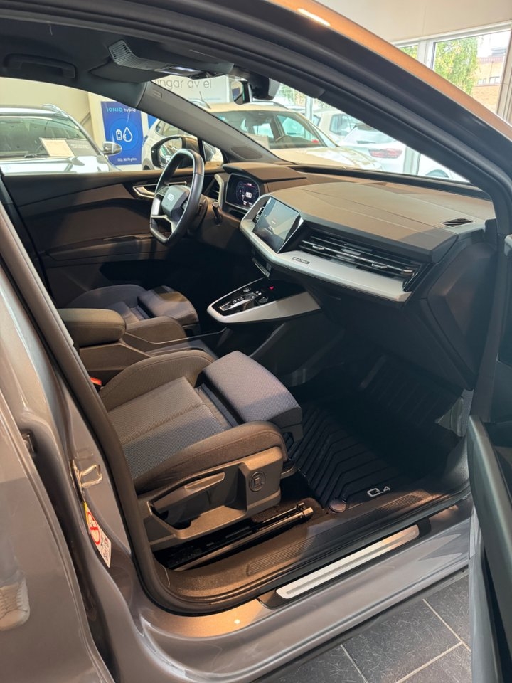 Audi Q4 e-tron 45 Advanced Proline 2024, bild 6/10
