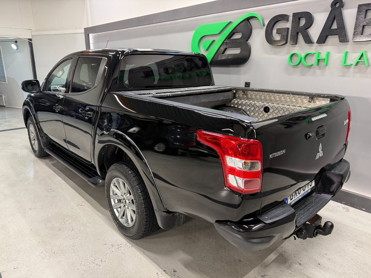 Mitsubishi L200 2.4 DI-D+ 2018, kuva 3/10