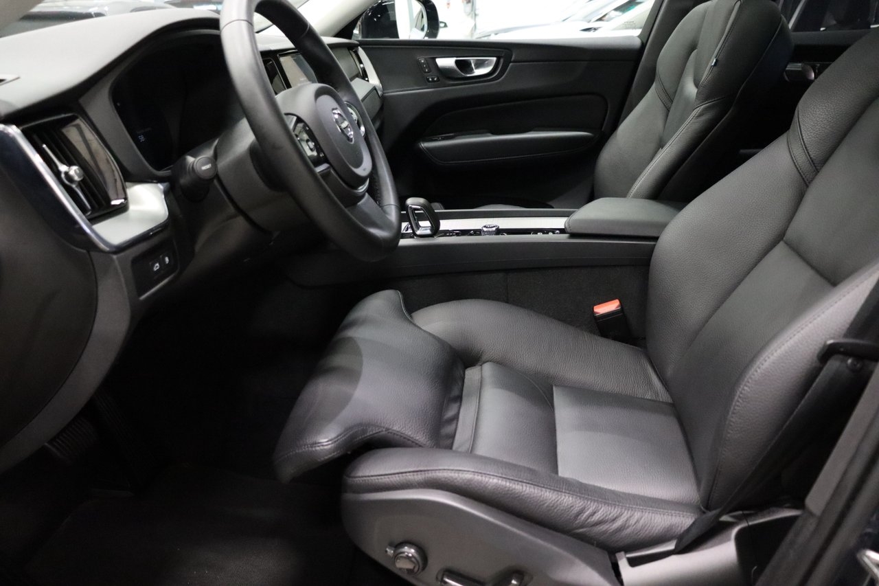 Volvo XC60 T6 Plus Dark 2024, bild 9/10