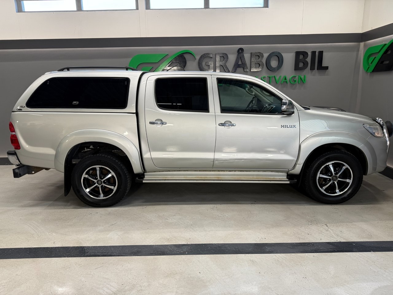 Toyota HiLux 2012, kuva 6/10