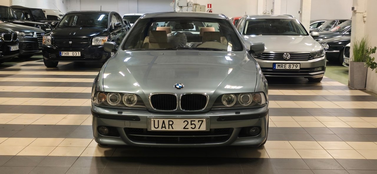 BMW 525 i Sedan M Sport Euro 4 2003, bild 2/10