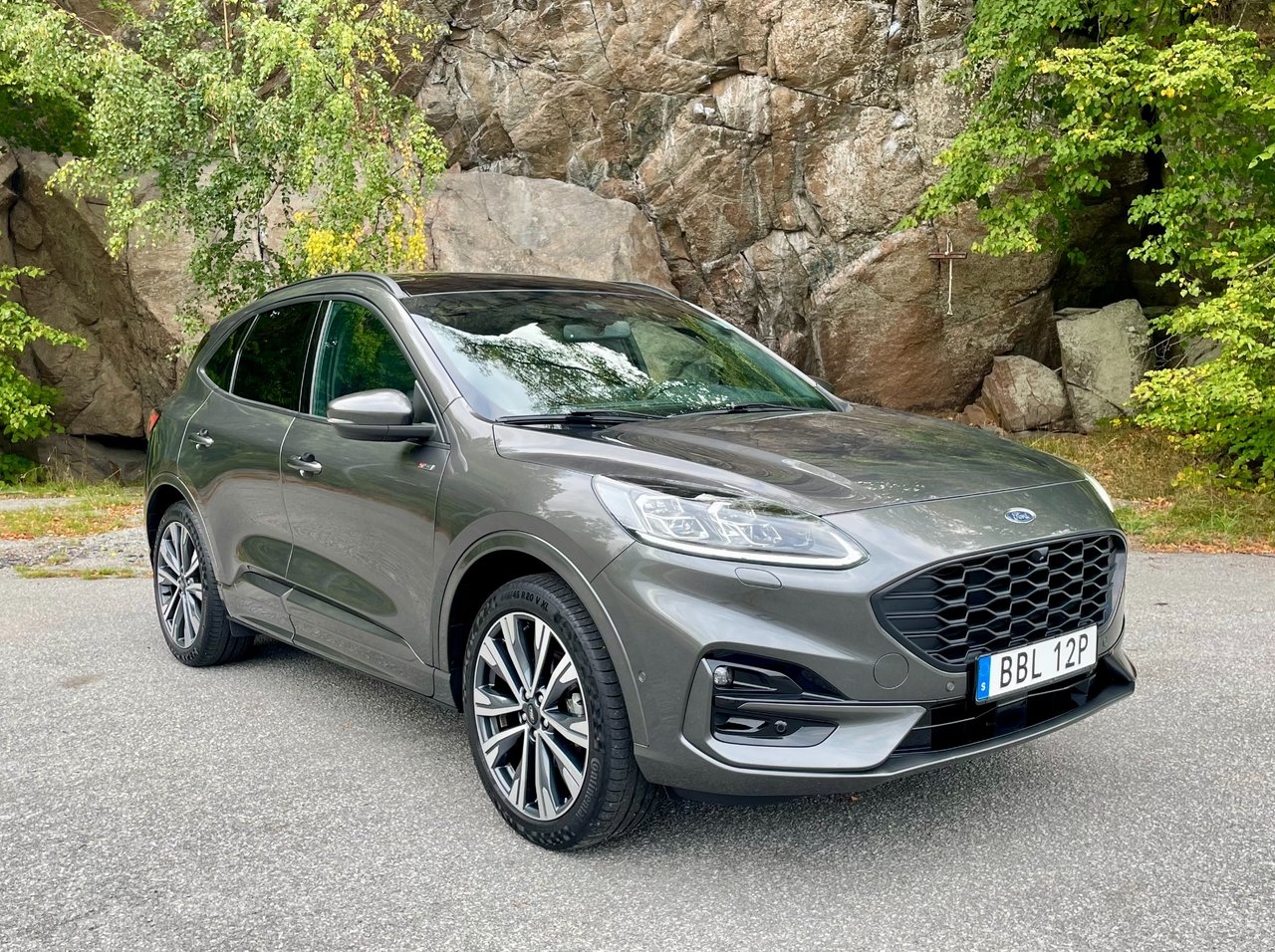 Ford Kuga 2.5 Plugin-Hybrid 2023, bild 2/9