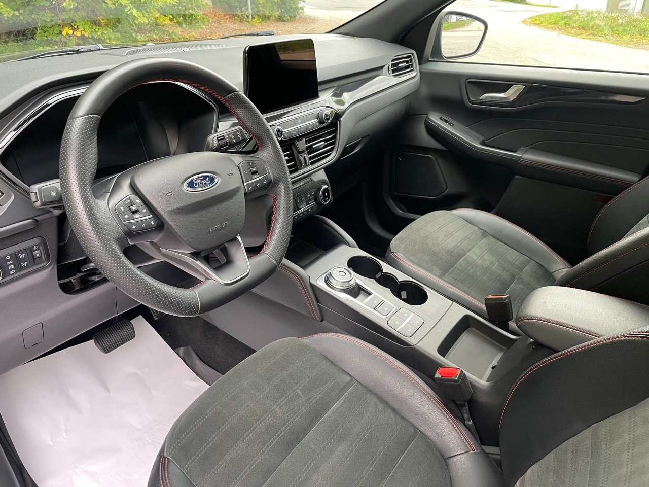 Ford Kuga 2.5 Plugin-Hybrid 2023, bild 6/9