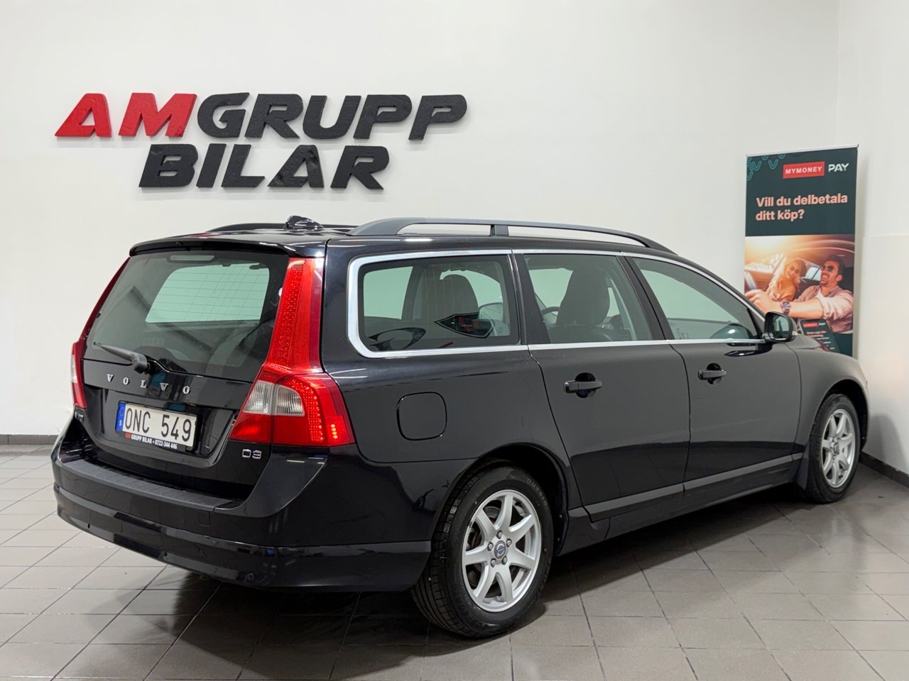 Volvo V70 Momentum 2012, kuva 4/10