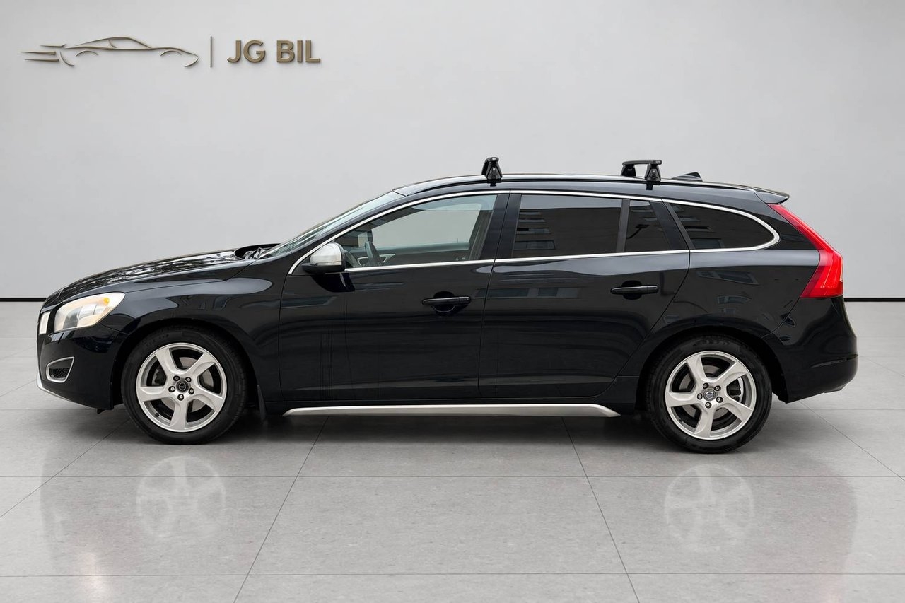 Volvo V60 Momentum 2012, kuva 3/10