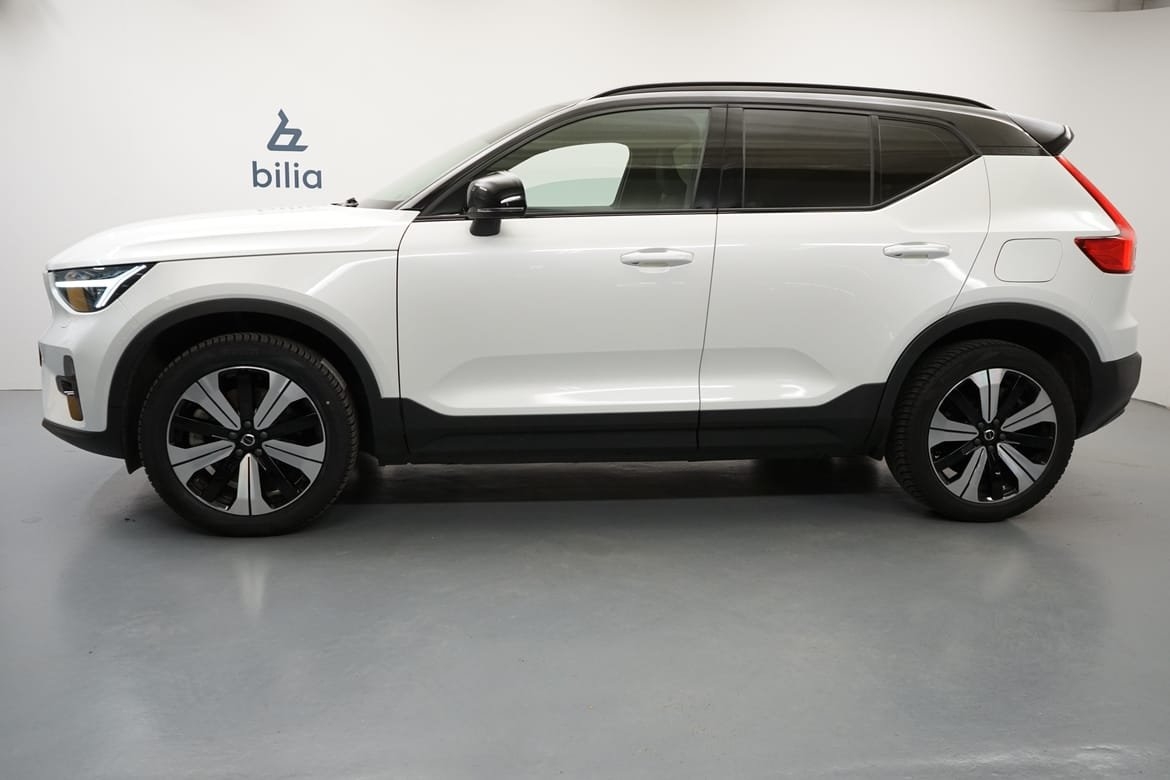 Volvo XC40 Plus 2023, kuva 2/10