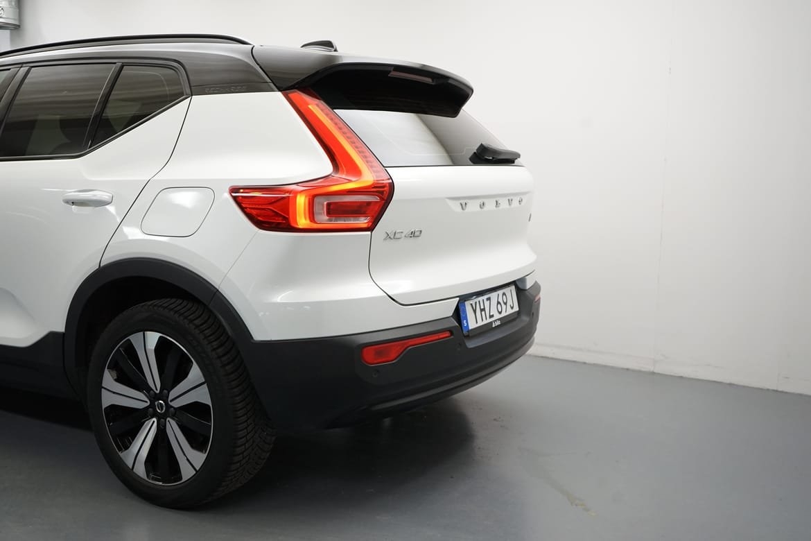 Volvo XC40 Plus 2023, kuva 3/10