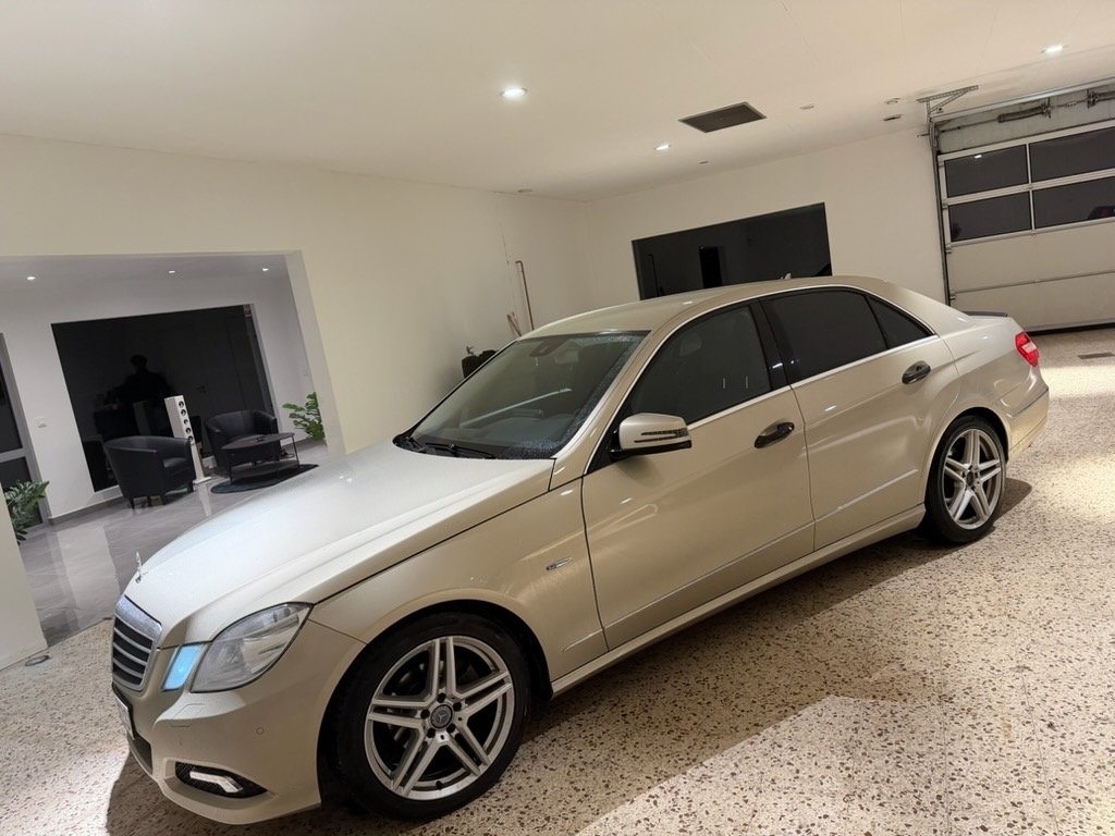 Mercedes-Benz E