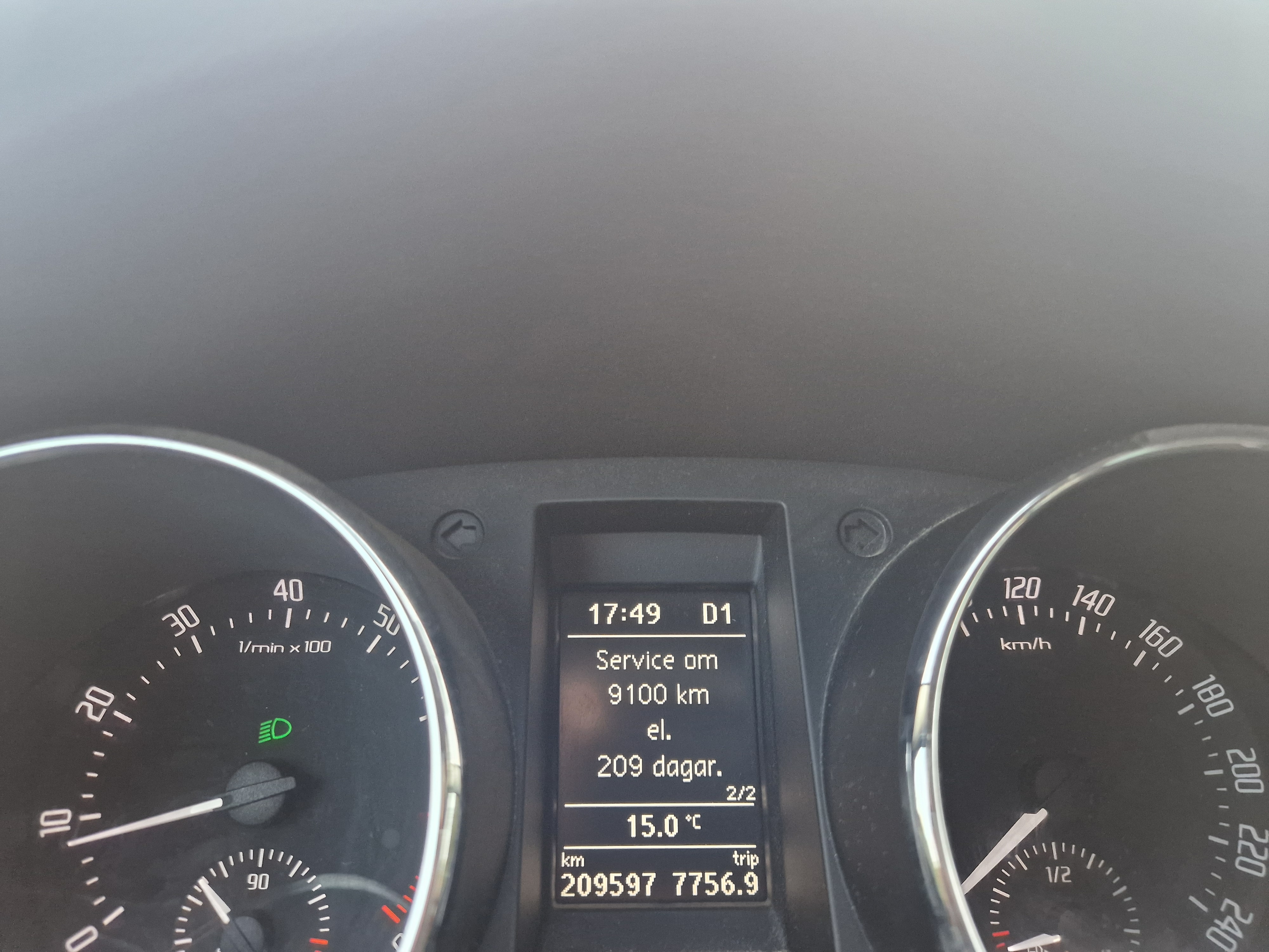 Skoda Yeti 1.2 TSI 2012, bild 6/8
