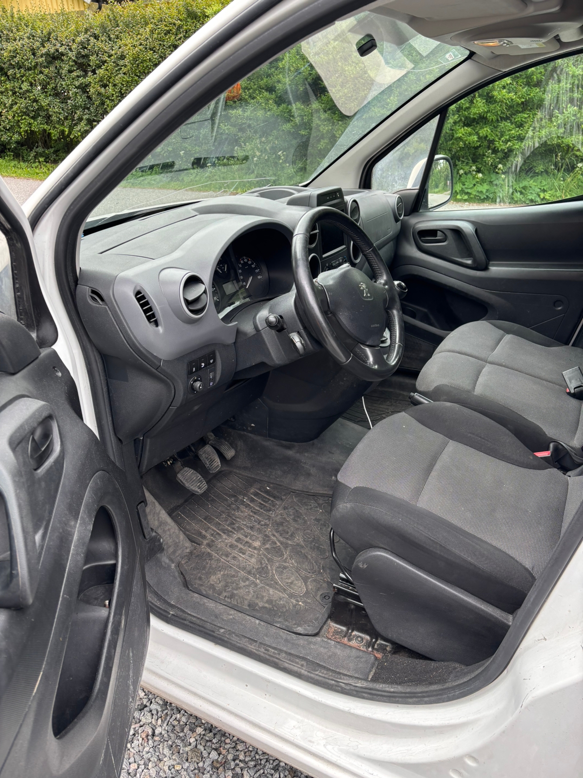 Peugeot Partner BlueHDi 100 2017, bild 5/7