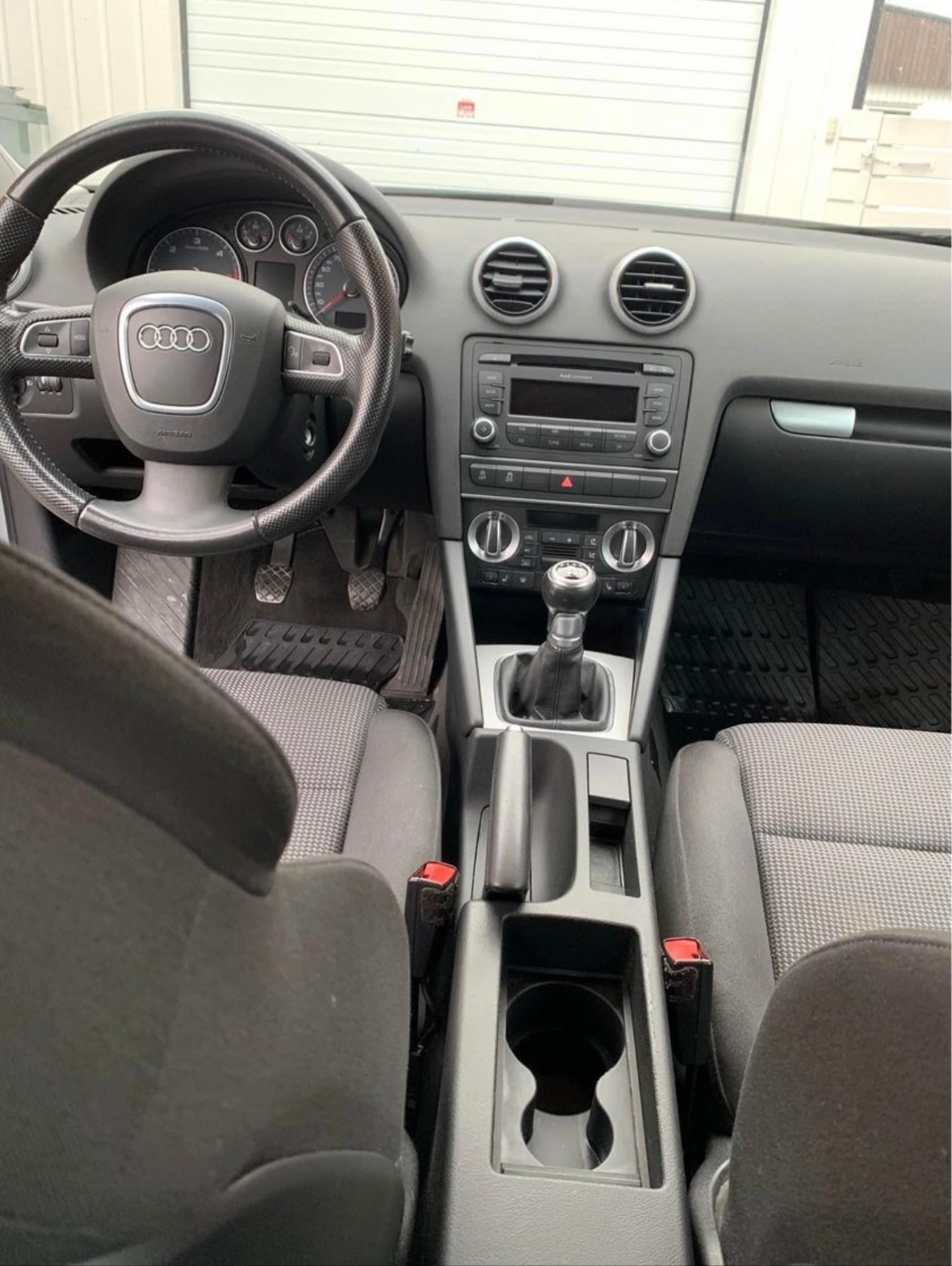 Audi A3 Sportback 2.0 TDI Manuell 2012, bild 7/8