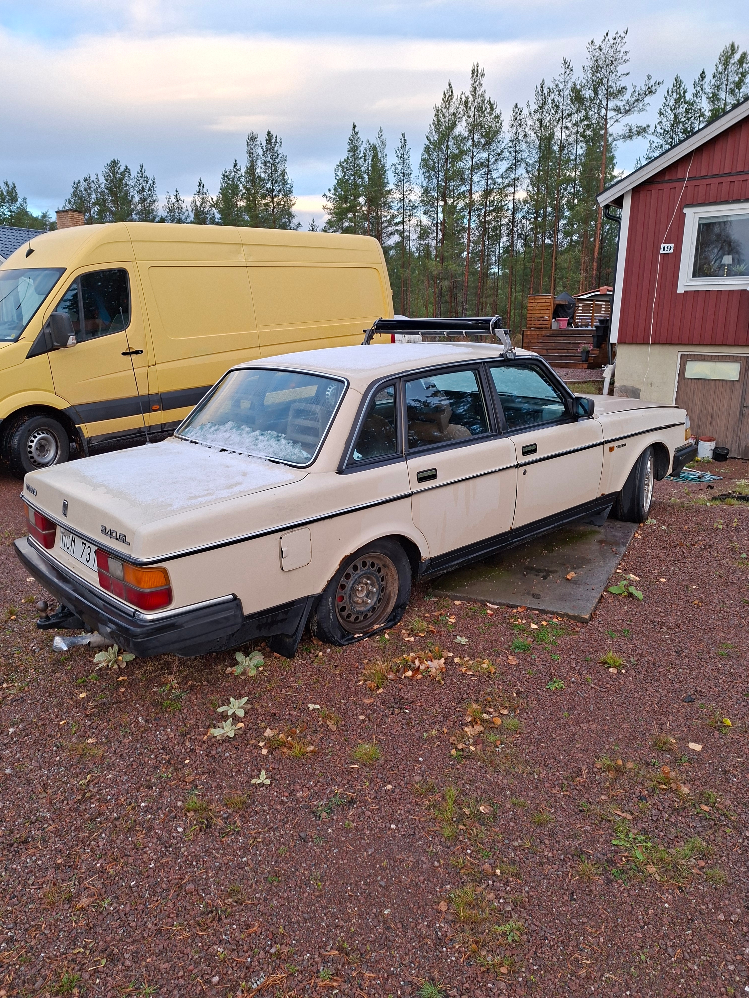 Volvo 240 1987, bild 4/5