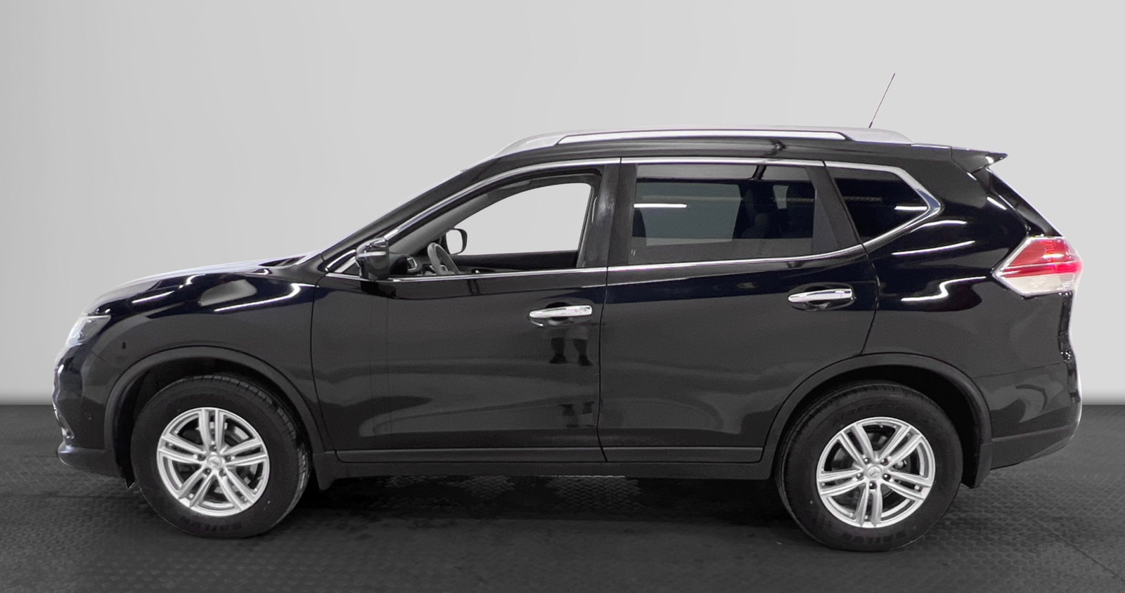 Nissan X-Trail 1.6 dCi 2016, bild 2/10