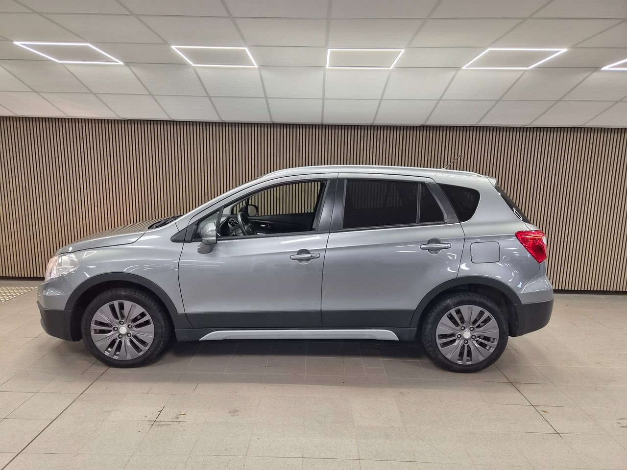Suzuki S-Cross 2014, kuva 3/10