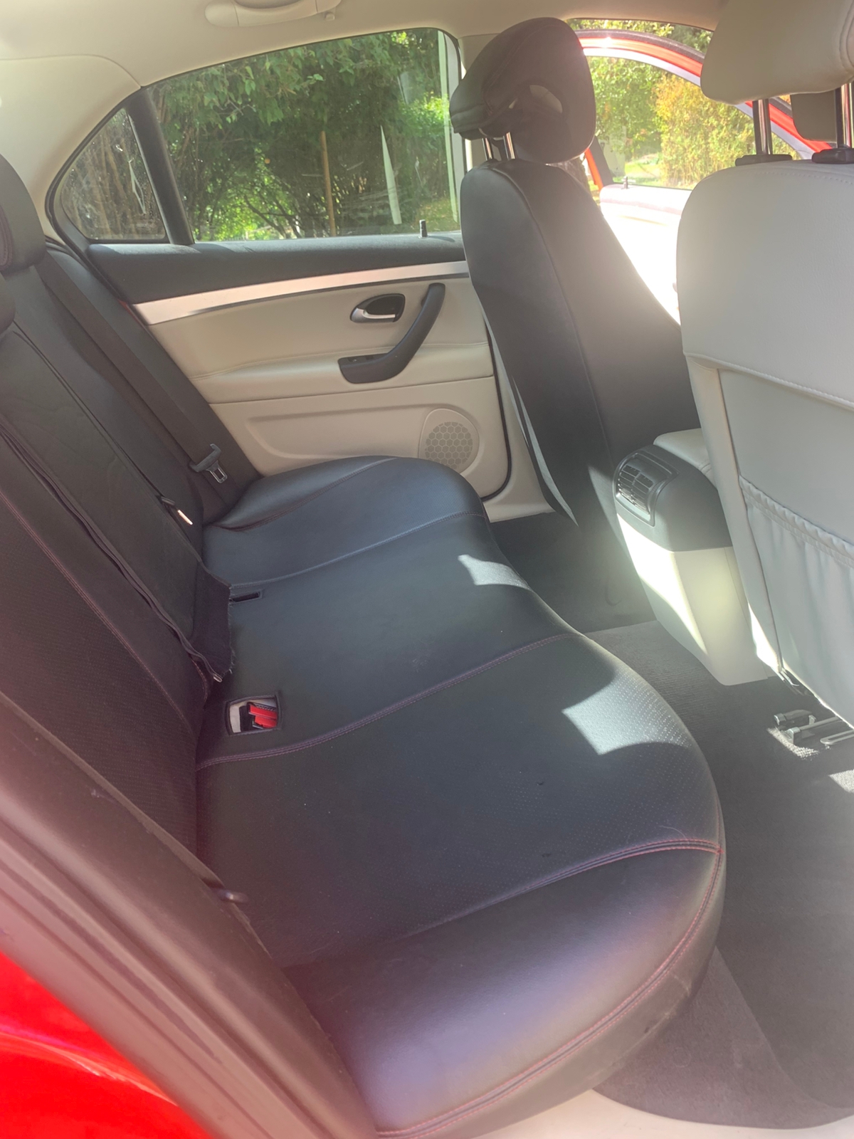 Saab 9-3 1.9 TTiD 2011, bild 6/7