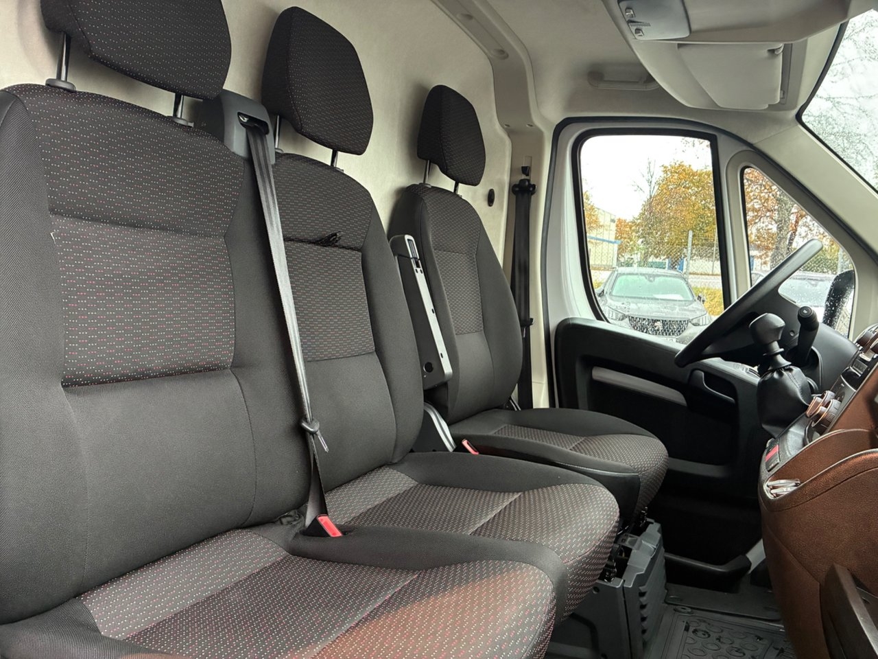 Peugeot Boxer 435 2.2 BlueHDi 165 Pro 2023, bild 7/10