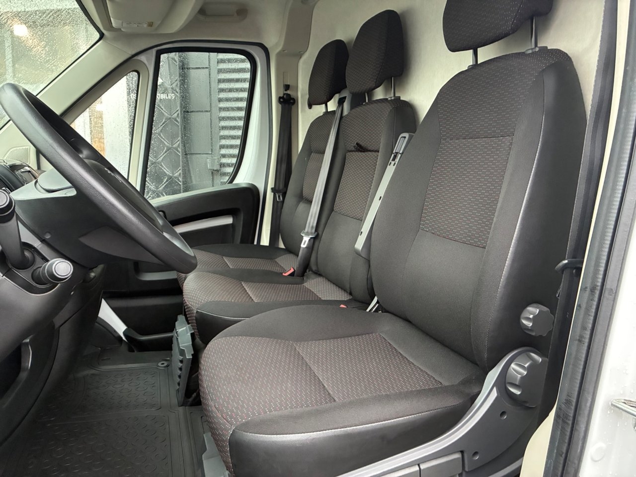 Peugeot Boxer 435 2.2 BlueHDi 165 Pro 2023, bild 6/10
