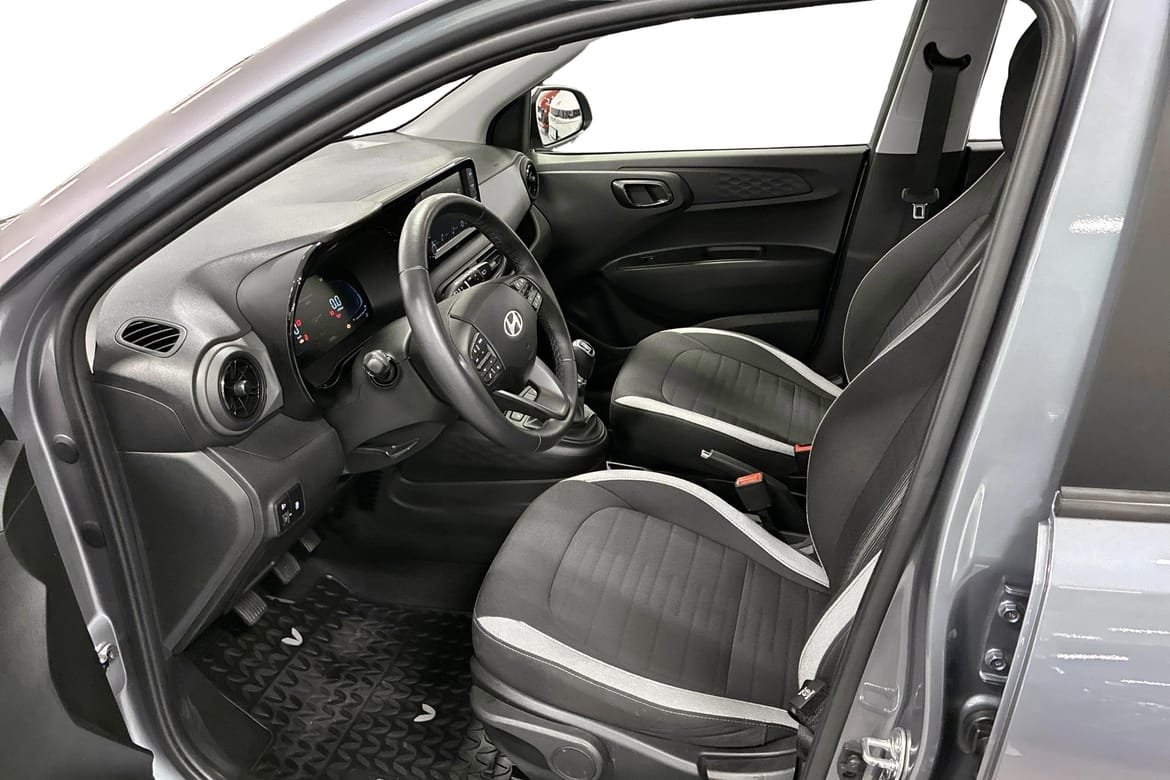Hyundai i10 MPi Essential Manuell 2024, bild 5/10