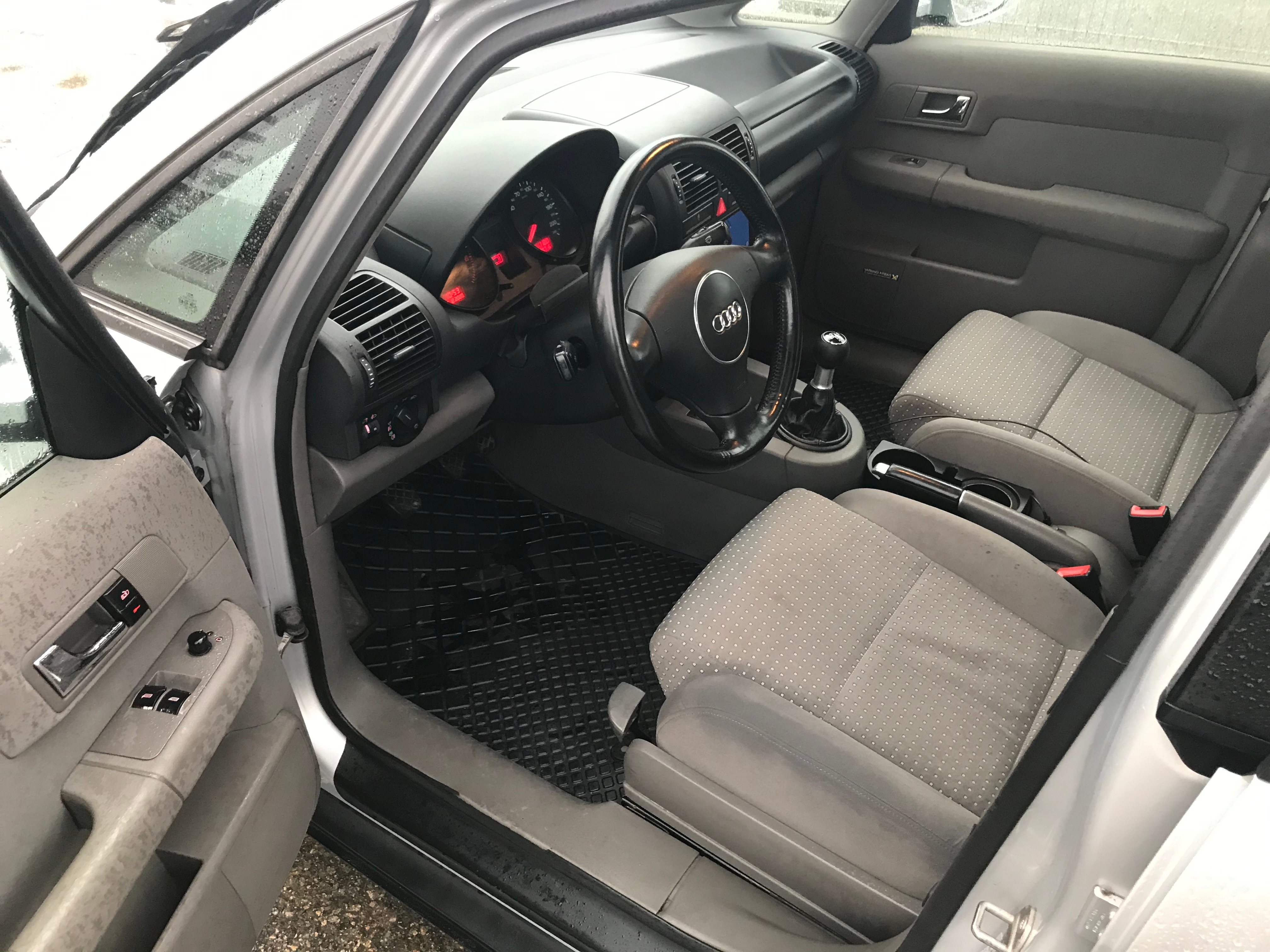 Audi A2 1.4 Manuell 2001, bild 4/5
