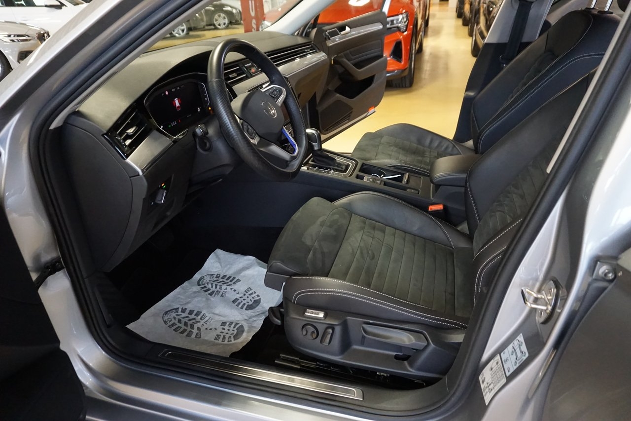 Volkswagen Passat 2023, bild 3/10