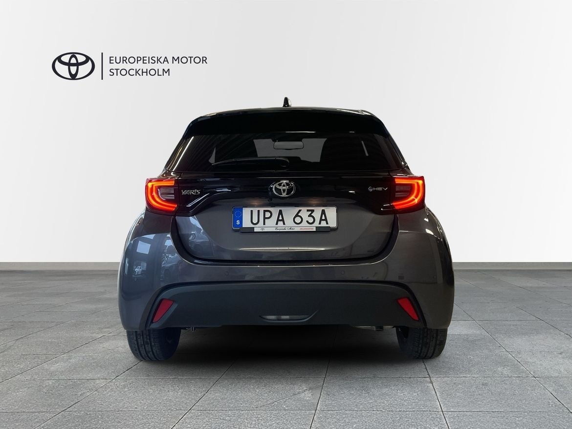Toyota Yaris 1.5 Hybrid 116 Active Plus 2026, photo 4/10