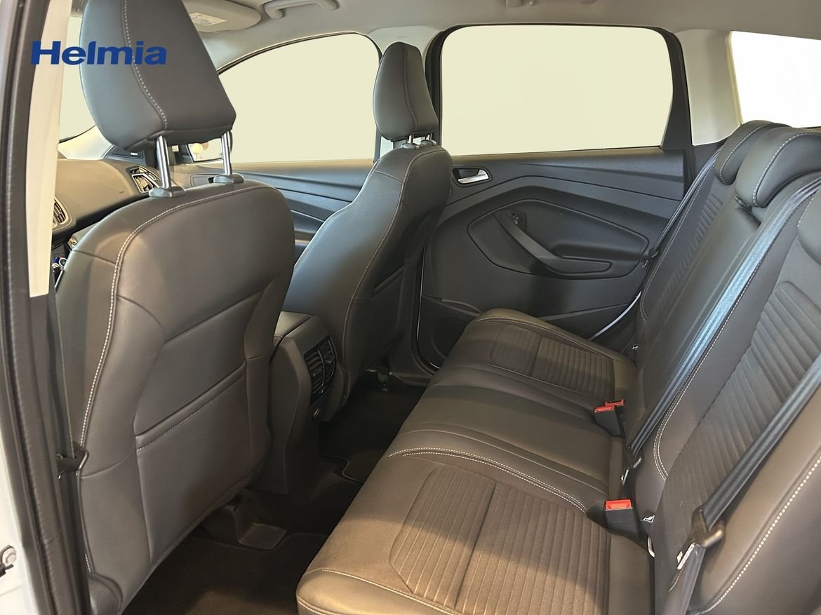 Ford Kuga 1.5 EcoBoost Titanium 2019, bild 6/10