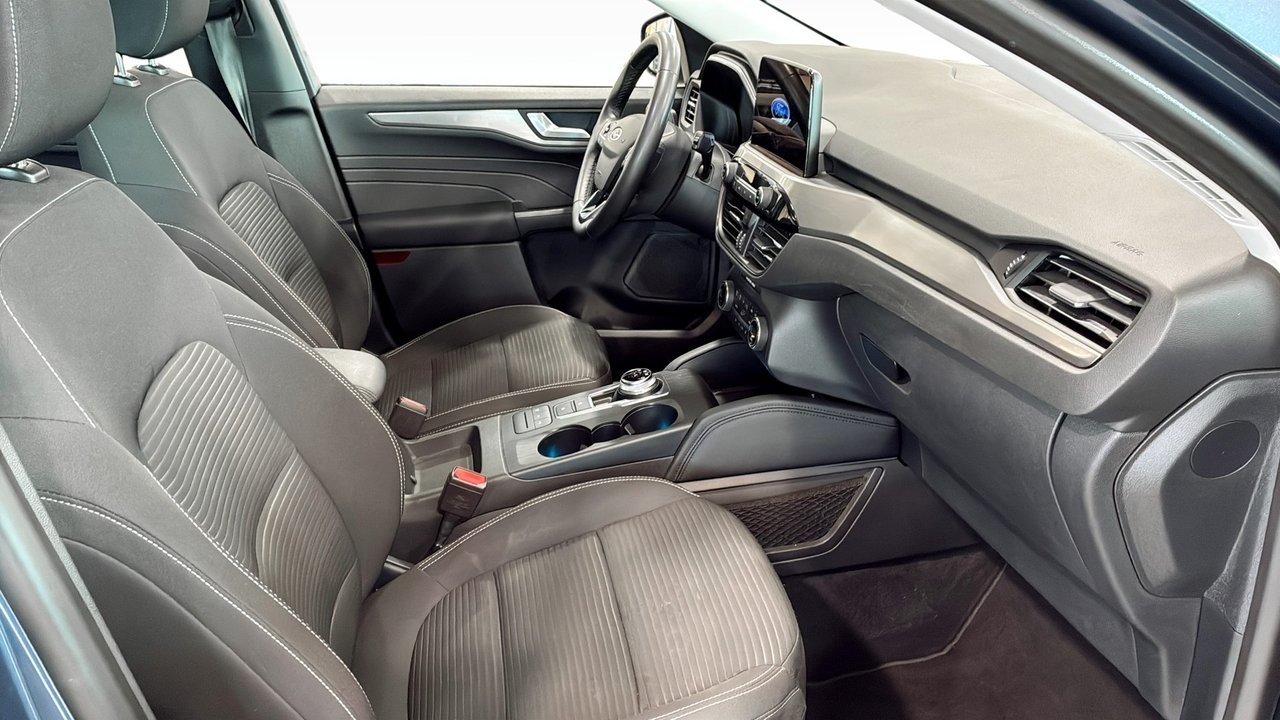 Ford Kuga 2.5 Plugin-Hybrid Titanium 2022, bild 3/10