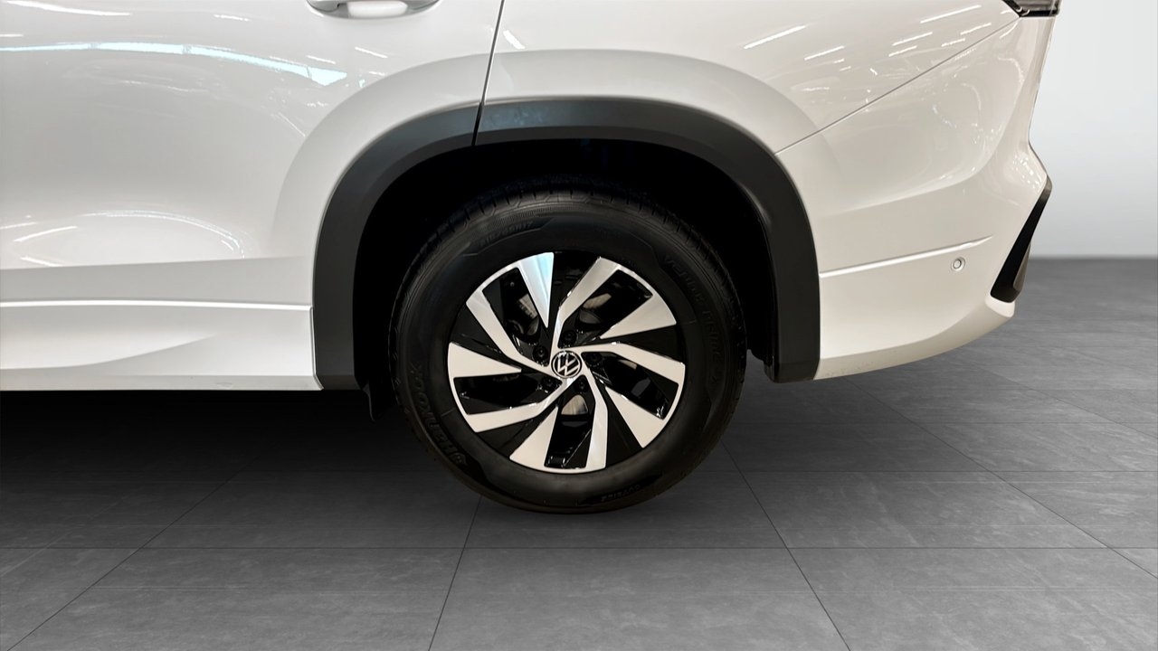 Volkswagen Tayron 1.5 eTSI Life 2026, photo 6/10