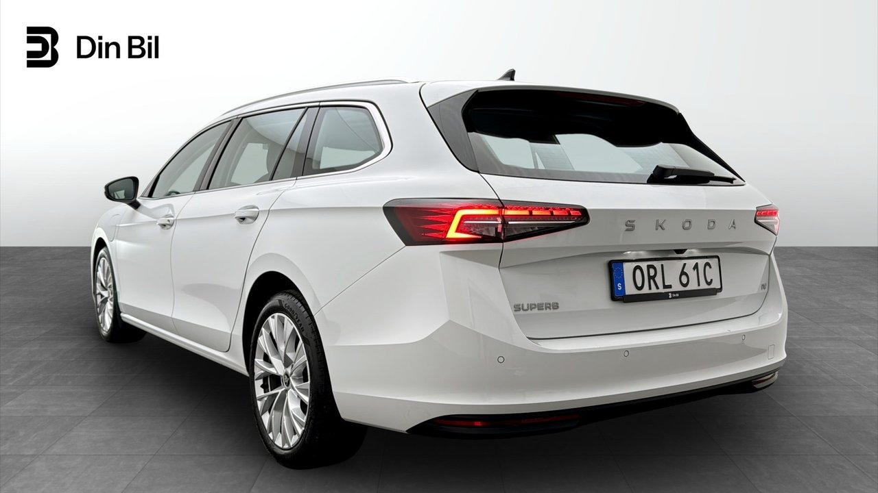 Skoda Superb iV 1.5 TSI PHEV Selection 2025, kuva 3/10