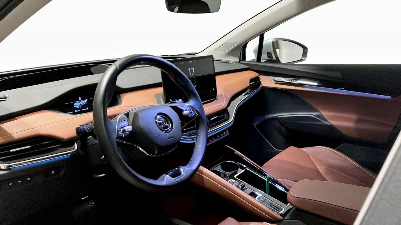 Skoda Enyaq 2023, bild 7/10