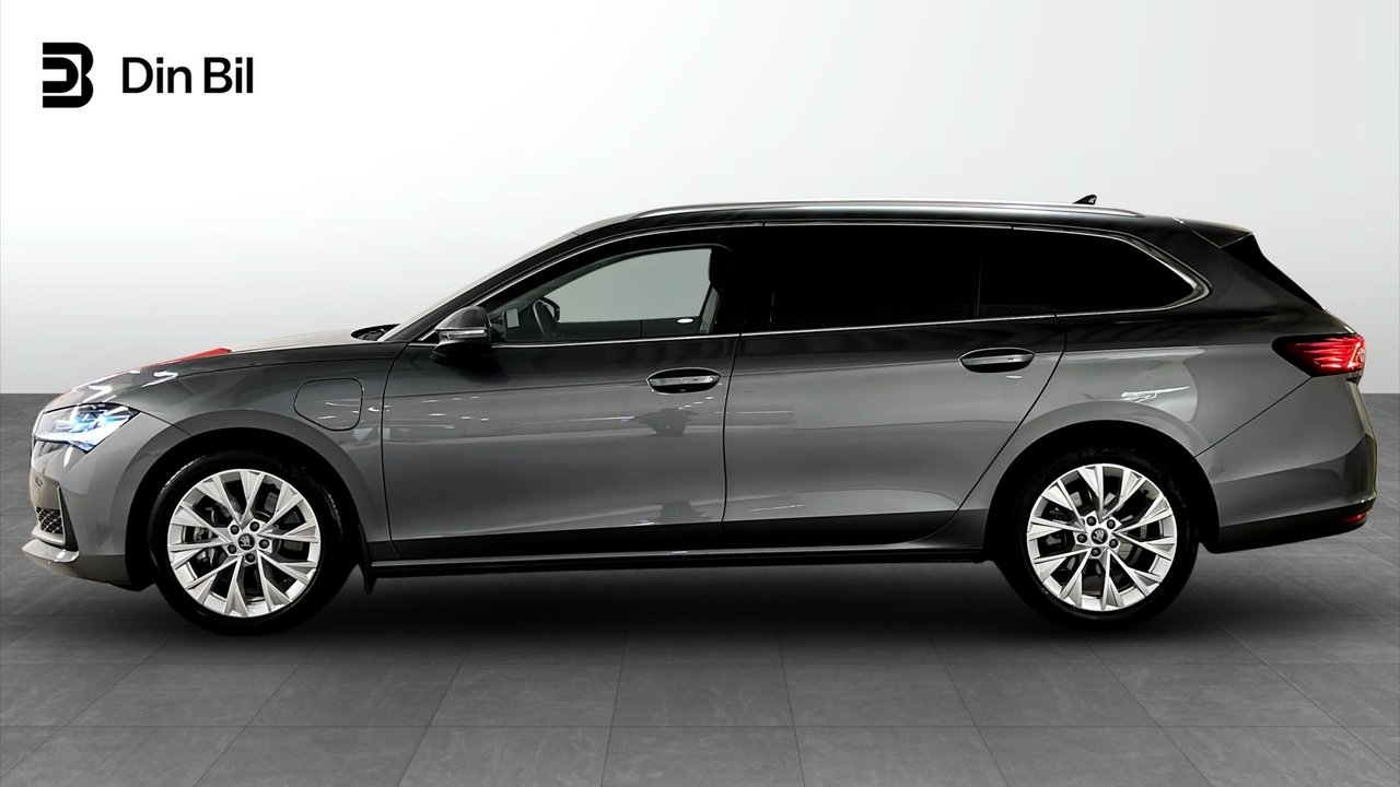 Skoda Superb iV 1.5 TSI PHEV Selection 2025, kuva 2/10