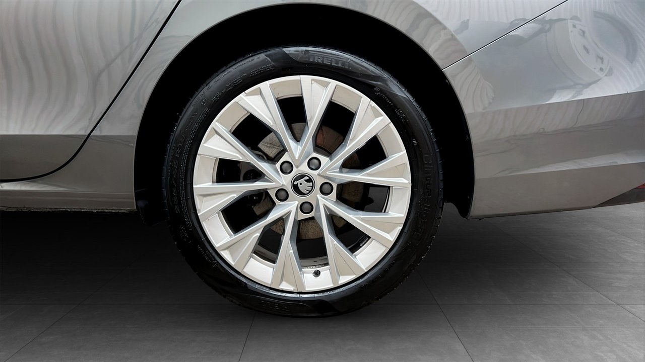 Skoda Superb iV 1.5 TSI PHEV Selection 2025, kuva 6/10