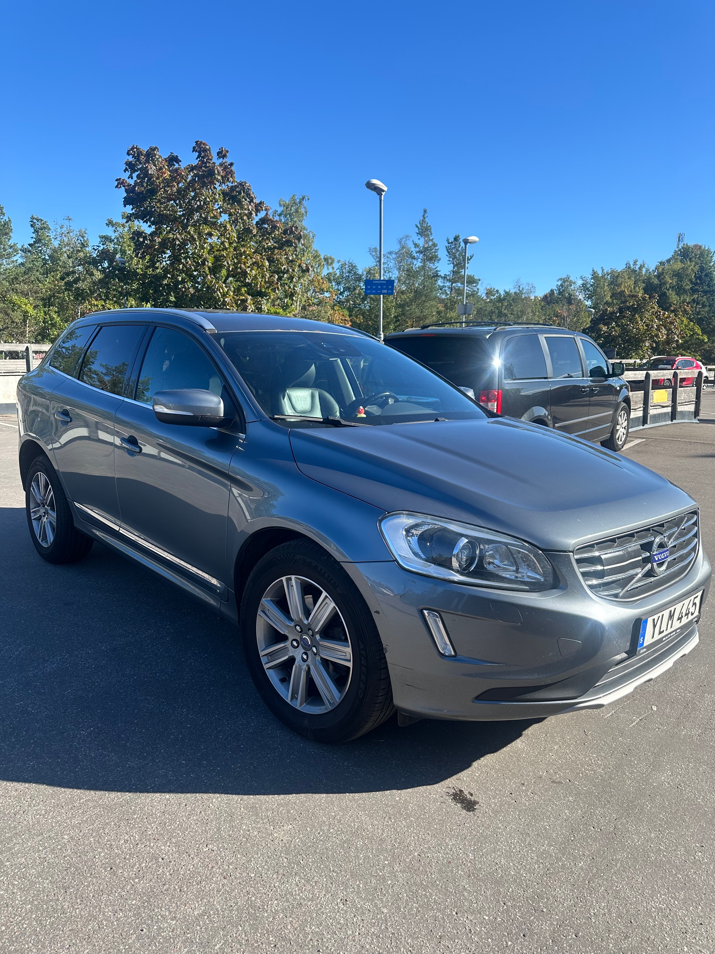 Volvo XC60 D4 2017, bild 2/10