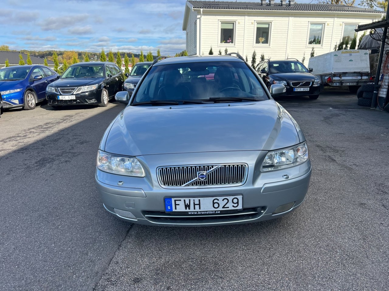Volvo V70 2.4 Momentum Classic 2008, kuva 3/10