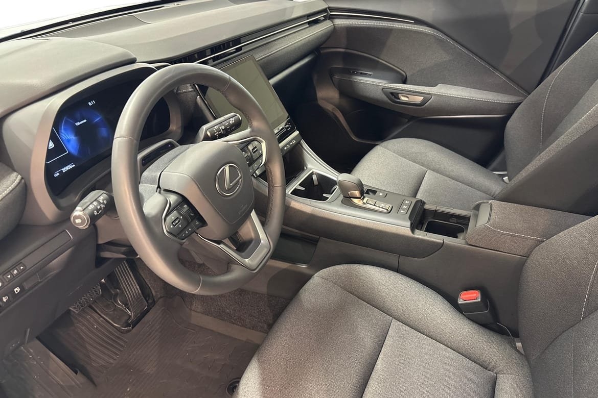Lexus LBX 2026, bild 7/10