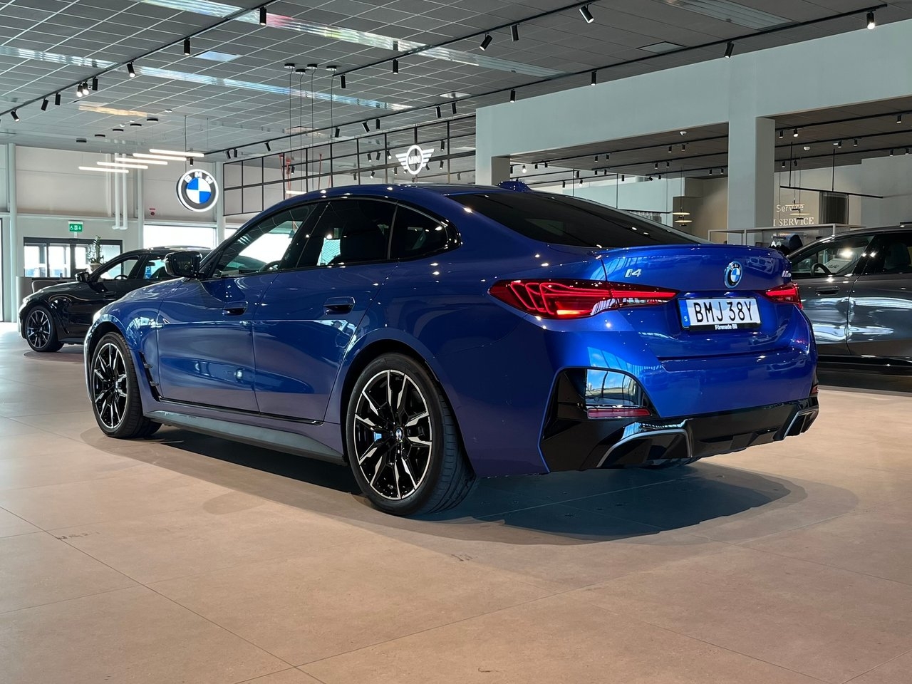 BMW i4 M60 M Sport 2026, photo 6/22