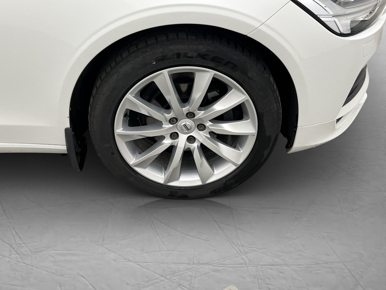 Volvo V90 D4 Business 2018, photo 36/36
